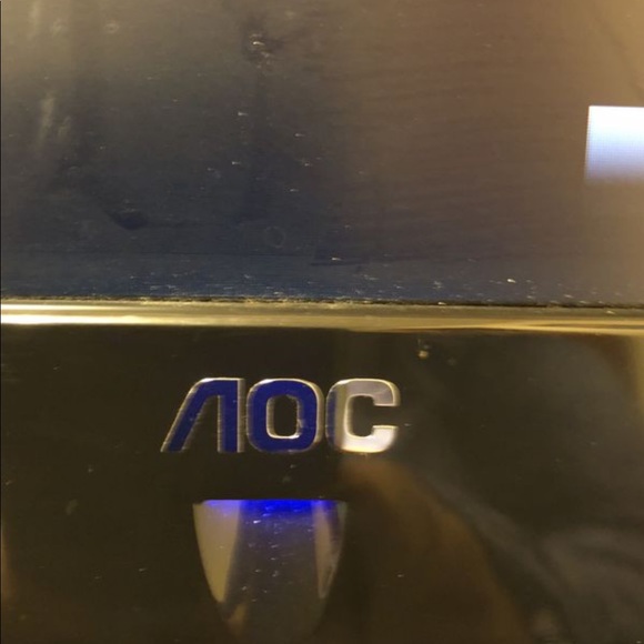 Computer Monitor - Picture 3 of 4